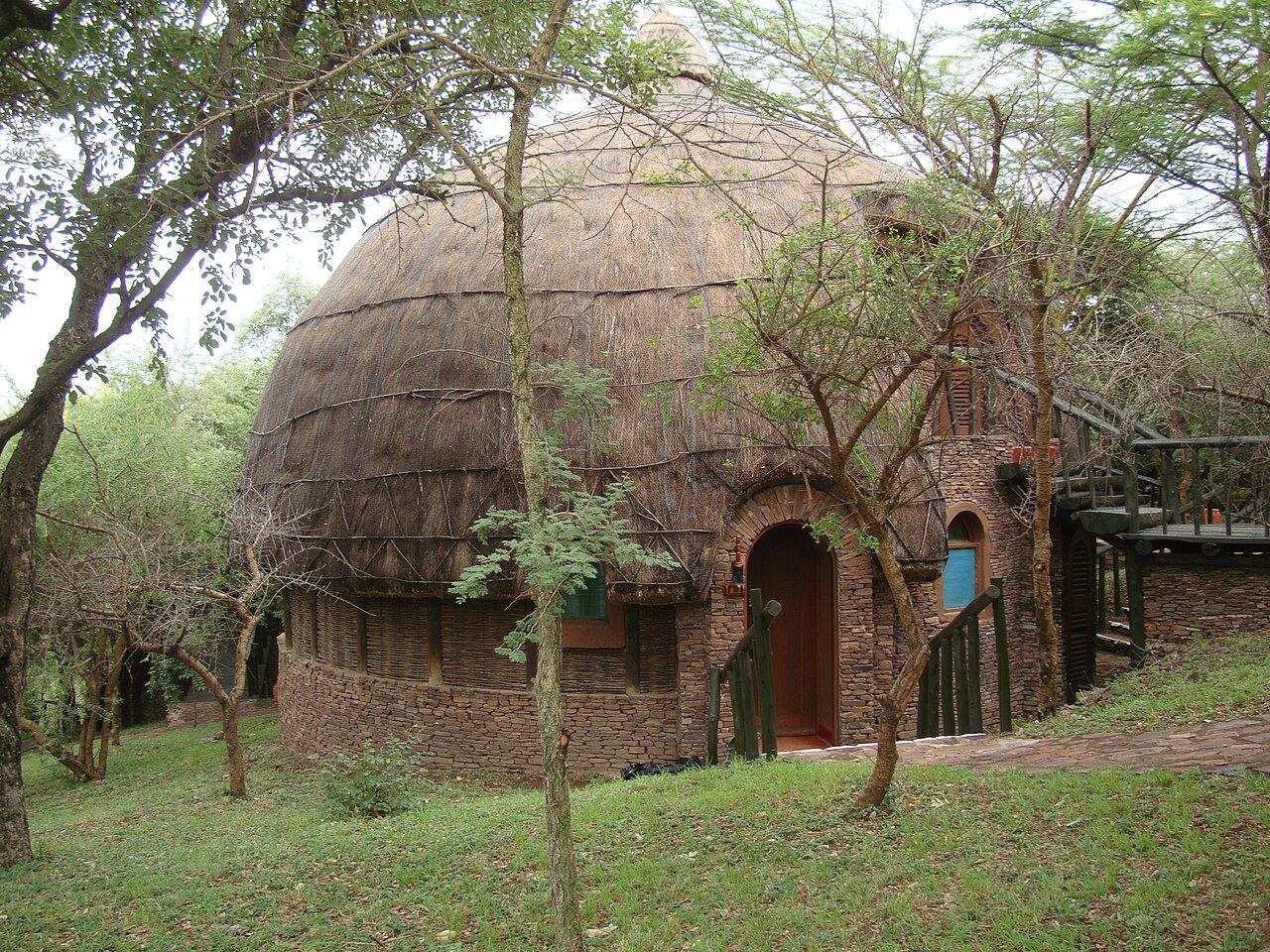 6 Days Tanzania Lodge Safari in Tarangire, Serengeti and Ngorongoro Crater
